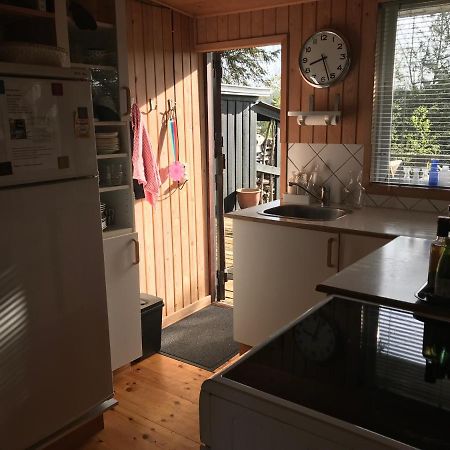 Hyggeligt Sommerhus I Ebeltoft, Taet Pa Strand Og Skov. 외부 사진